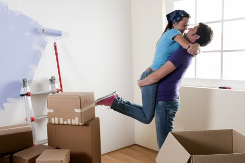 Residential and commercial man and van transport in Colliers Wood