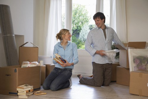 Local packing support for homes, flats, and businesses in Colliers Wood